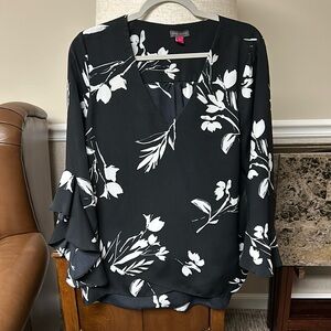 Women's Printed V-Neck 3/4-Flutter Sleeve Blouse